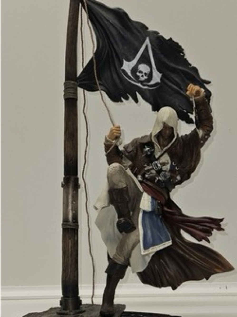 Edward kenway statue figurine